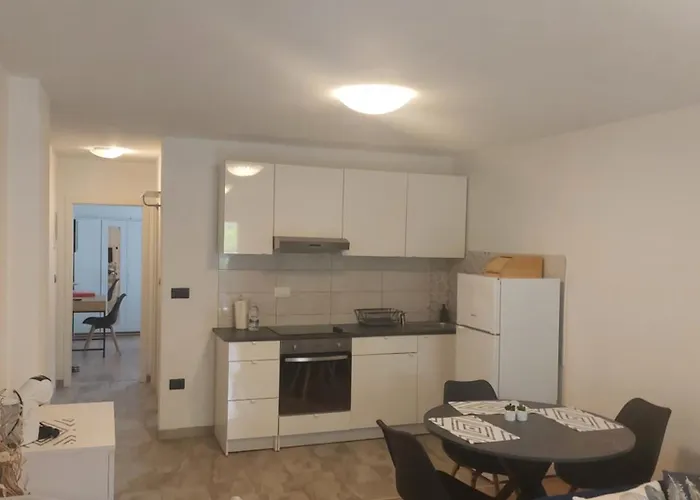 Dasara 아파트 로비니